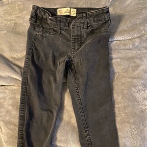 Black Hollister jeans super skinny jeans. 0R